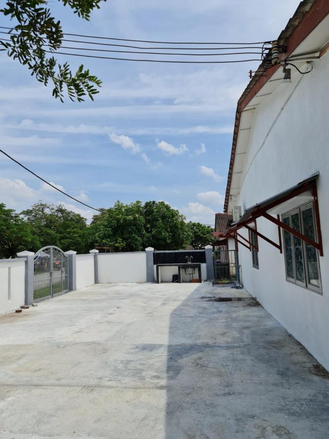 Corner Lot,Landed Kajang Semenyih Bee Homestay Exterior foto