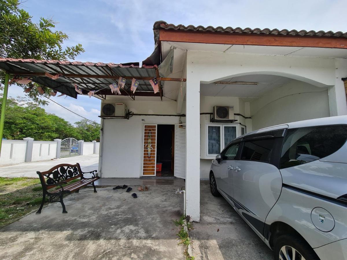 Corner Lot,Landed Kajang Semenyih Bee Homestay Exterior foto