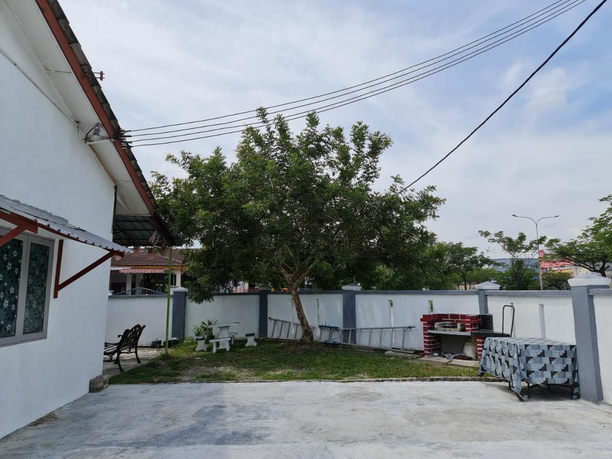 Corner Lot,Landed Kajang Semenyih Bee Homestay Exterior foto